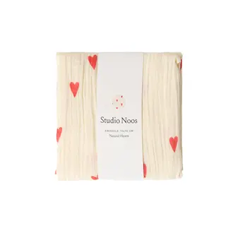 Studio Noos medium swaddle // beige hearts