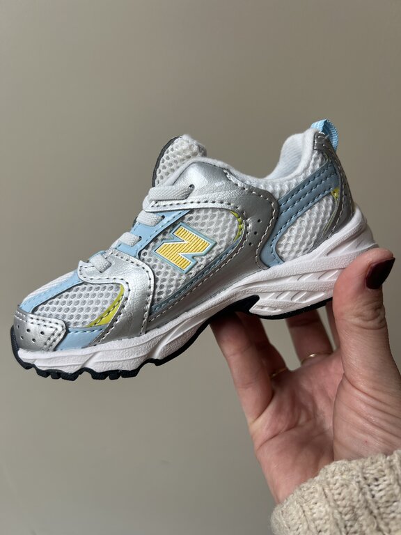 New Balance 530 kids bungee lace // light silver metallic/cloud