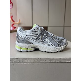 New Balance 1906 kids // grey matter / afterglow