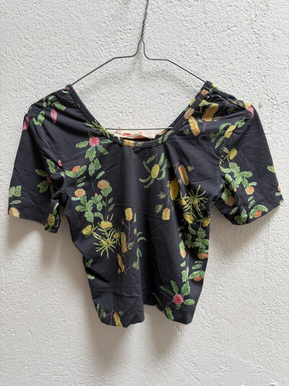 Preloved 2. TAO cropped top grijs meerkleurig // 8y