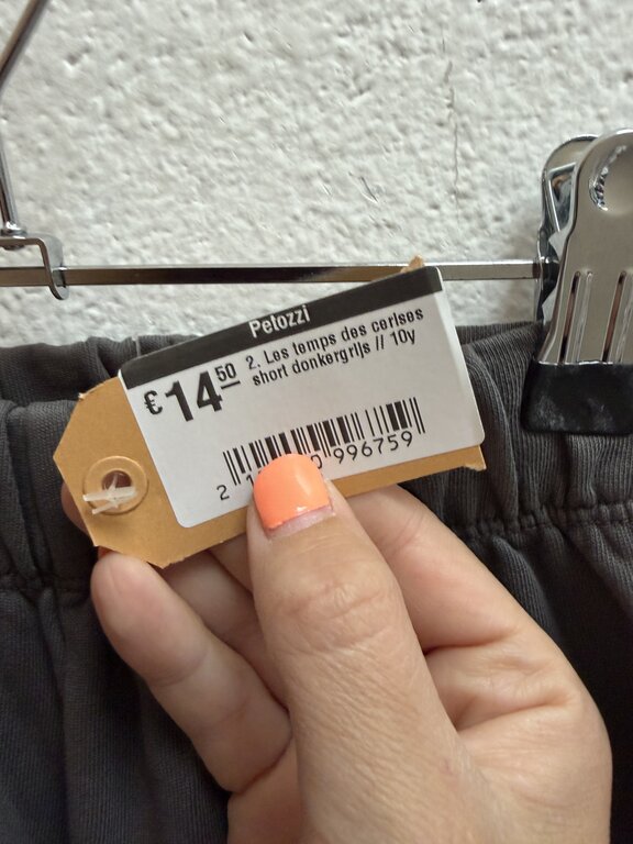 Preloved 2. Les temps des cerises short donkergrijs // 10y