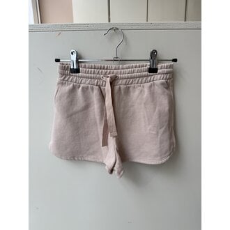 Preloved 3. Longlivethequeen korte broek oud roze // 10y