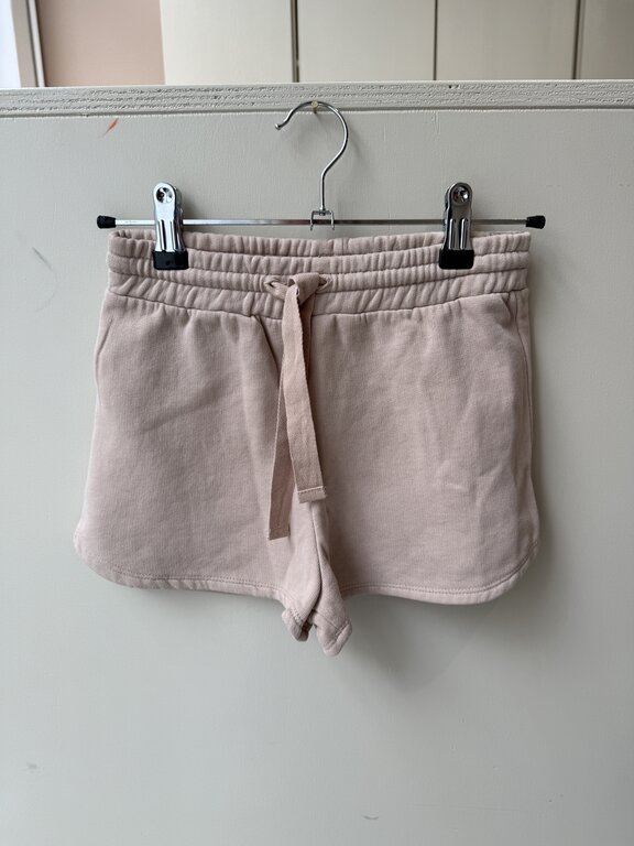 Preloved 3. Longlivethequeen korte broek oud roze // 10y