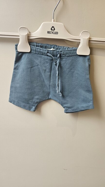 Preloved 13. Babe&Tess korte broek blauw // 3m
