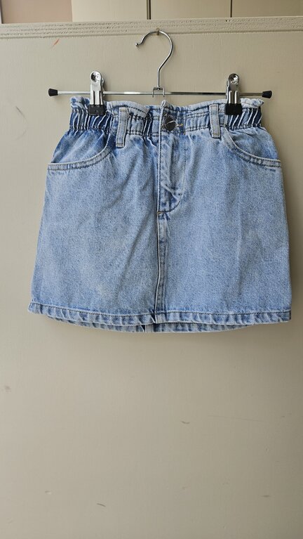 Preloved 1. Charlie Petite jeansrokje // 8y