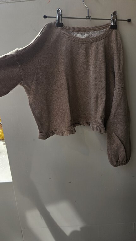 Preloved 1. Nixnut zandkleurig setje ruffle // 140