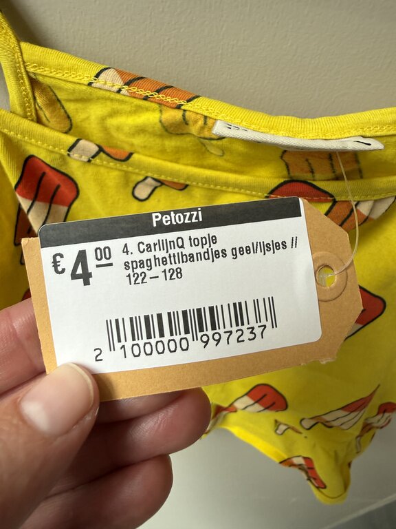 Preloved 4. CarlijnQ topje spaghettibandjes geel/ijsjes // 122-128