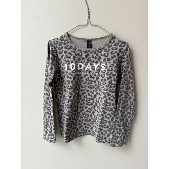 Preloved 10. 10 days shirt leopard // 8y