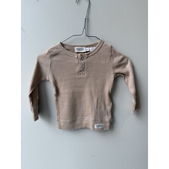 Preloved 11. Marmar longsleeve knoopjes beige/zand // 9m
