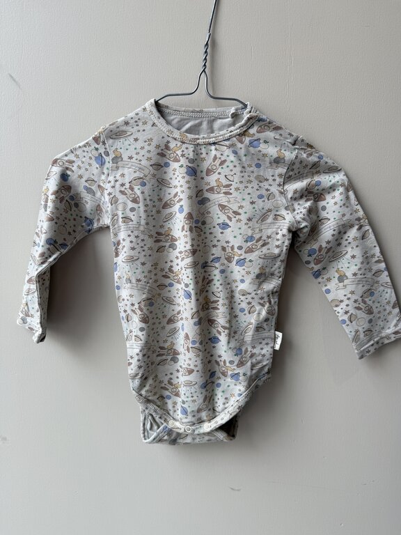 Preloved 11. Konges Slojd romper ruimte print creme // 9m