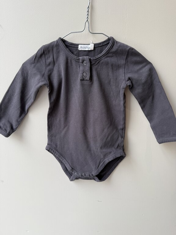Preloved 11. Phil&Phae romper donkergrijs // 6-12m