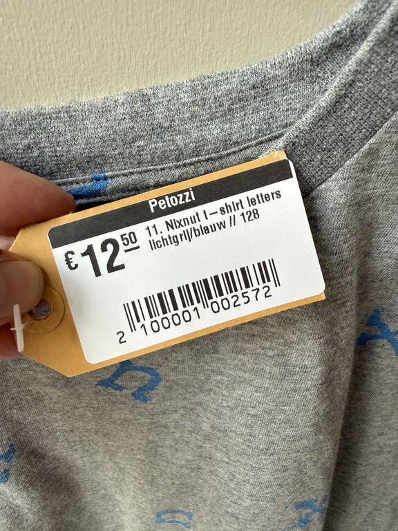 Preloved 11. Nixnut t-shirt letters lichtgrij/blauw // 128
