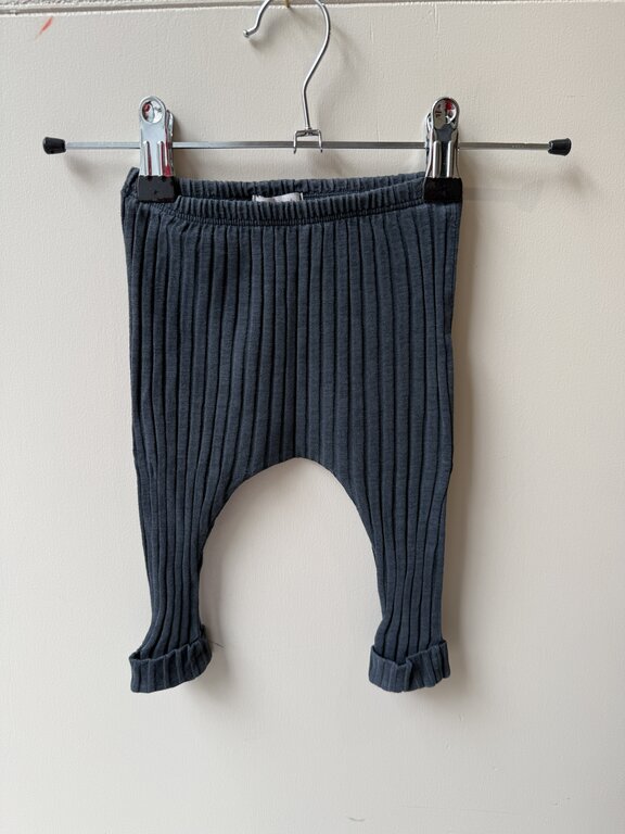 Preloved 11. 1+in the family legging donkergrijs // 3m
