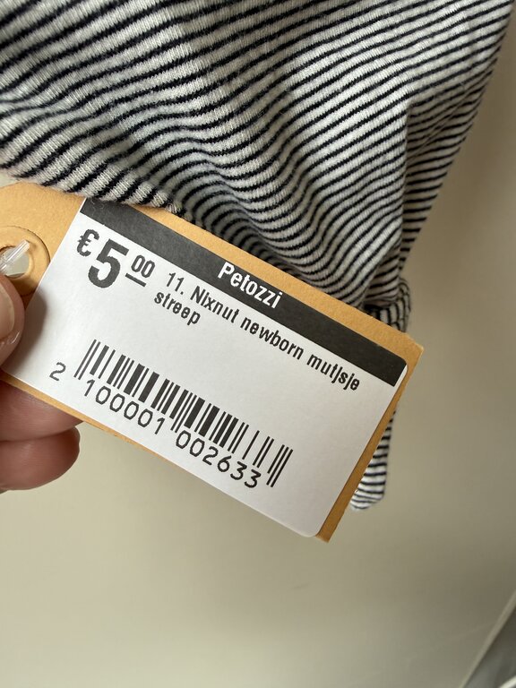 Preloved 11. Nixnut newborn mutjsje streep