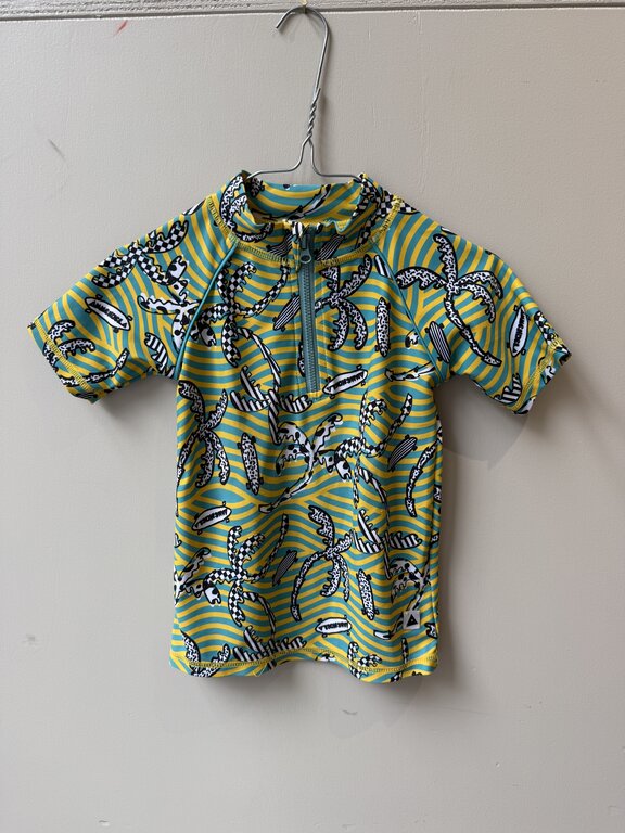 Preloved 14. Ammehoela UV shirt strepen geel/groen // 86/92