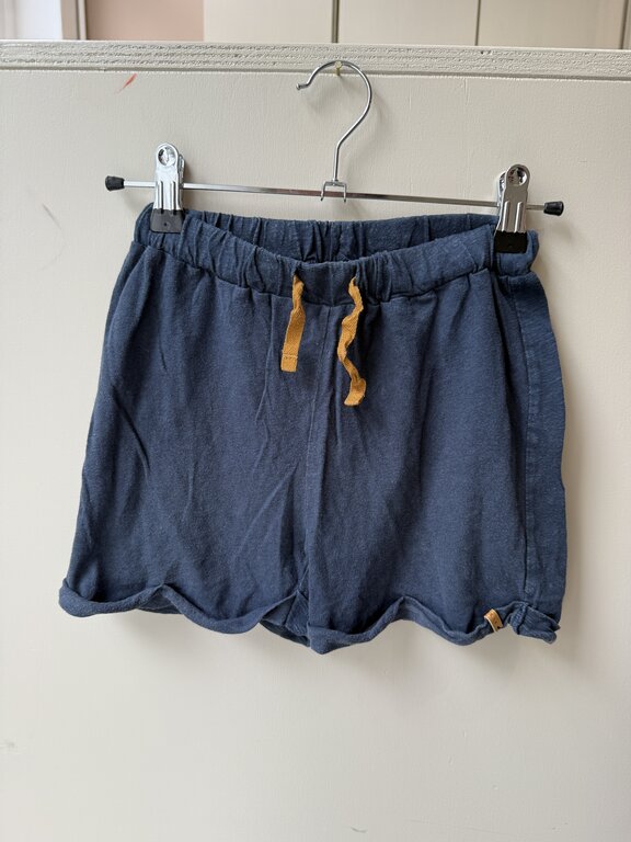 Preloved 12. Nixnut korte broek donker blauw // 128