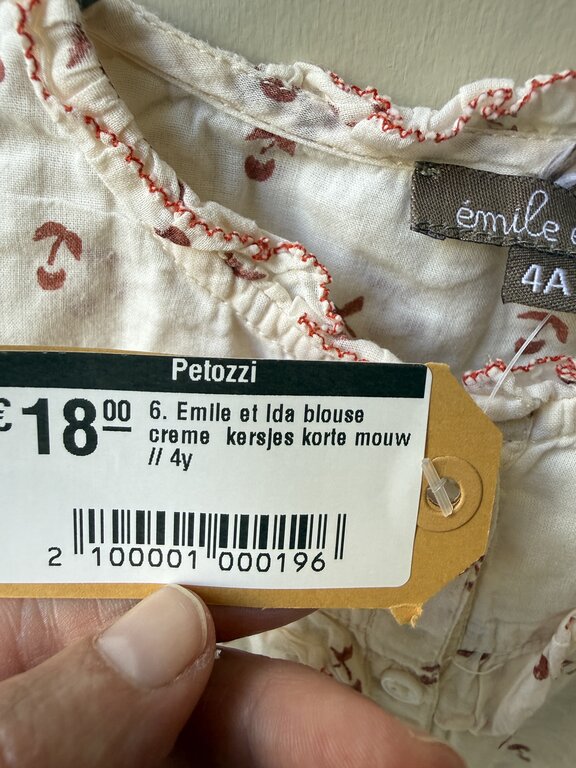 Preloved 6. Emile et Ida blouse creme  kersjes korte mouw // 4y