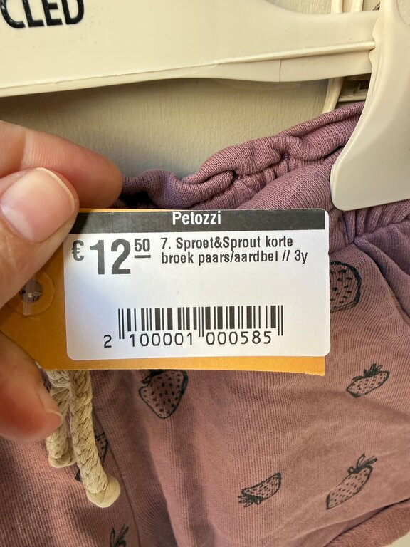 Preloved 7. Sproet&Sprout korte broek paars/aardbei // 3y