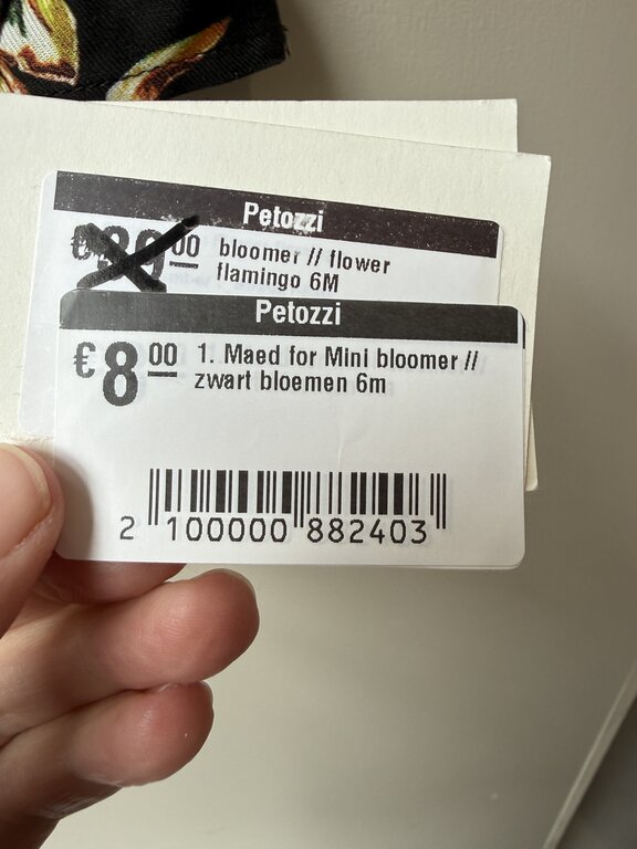 Preloved 1. Maed for Mini bloomer // zwart bloemen 6m