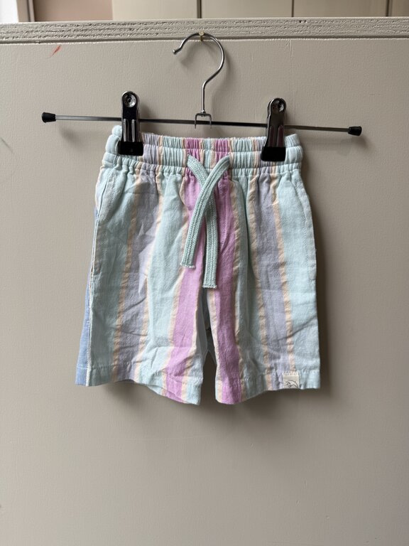 Preloved 1. Jenest short // streep pastel 6-9m