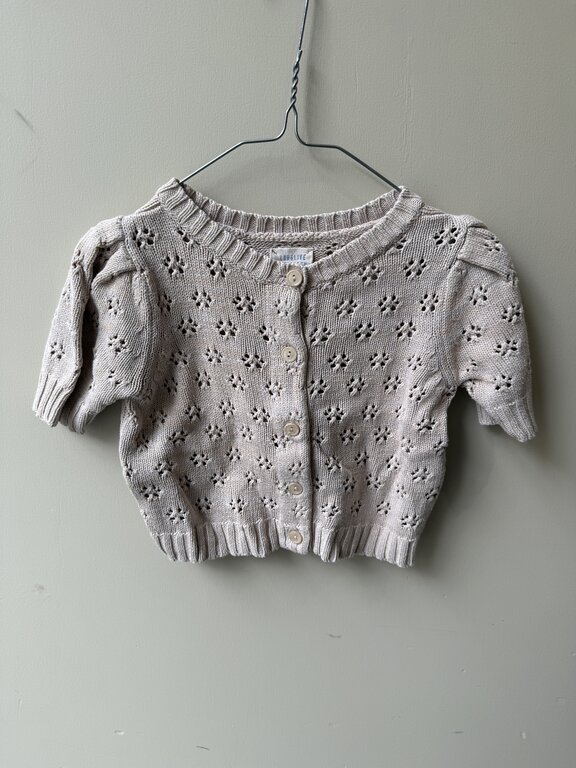 Preloved 1. LLTQ gebreid vestje 4 jaar // zandkleur