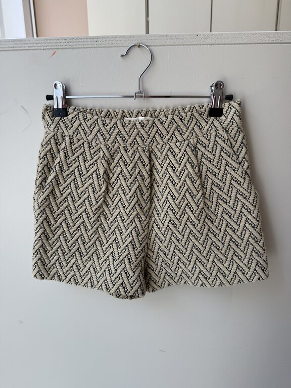 Preloved 5. Charlie Petite short print gebreid beige // 140