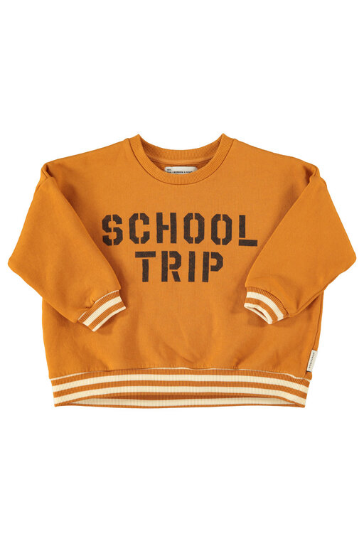 Piupiuchick sweatshirt // camel with school trip print