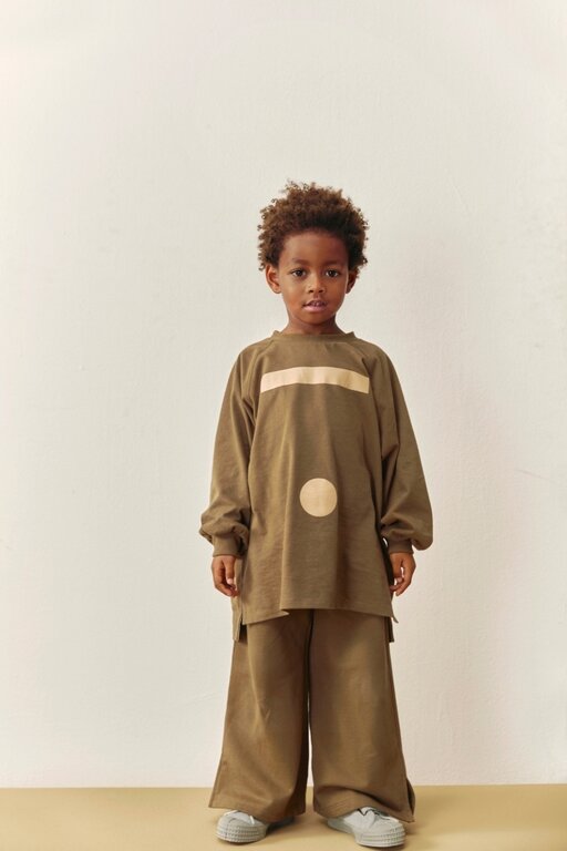Gray Label oversized l's tee w logo // woody / cookie print