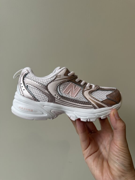 New Balance 530 kids bungee lace // shell pink