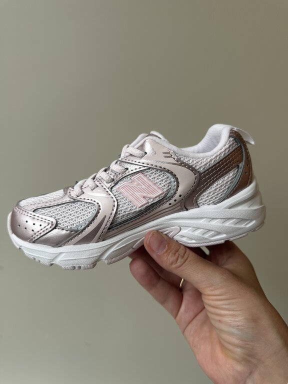 New Balance 530 kids bungee lace // shell pink
