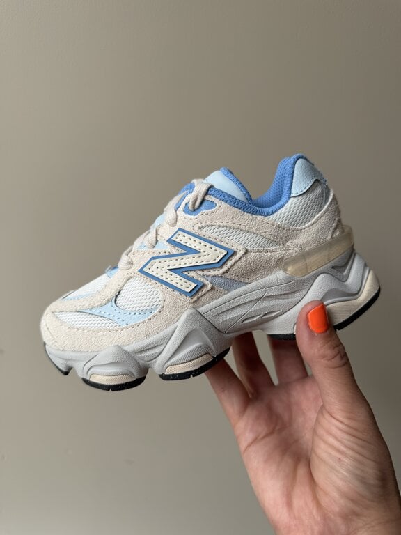 New Balance 9060 kids // analog blue