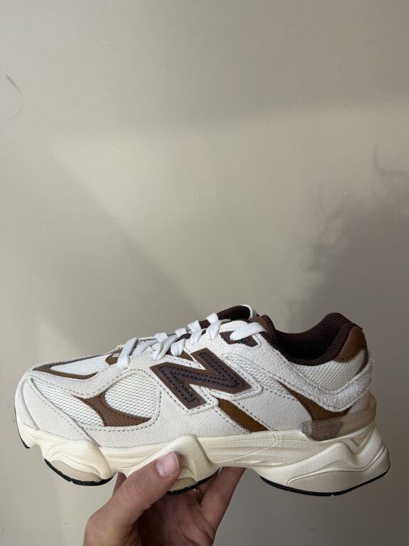 New Balance 9060 teens // breakfast tea