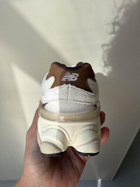 New Balance 9060 teens // breakfast tea
