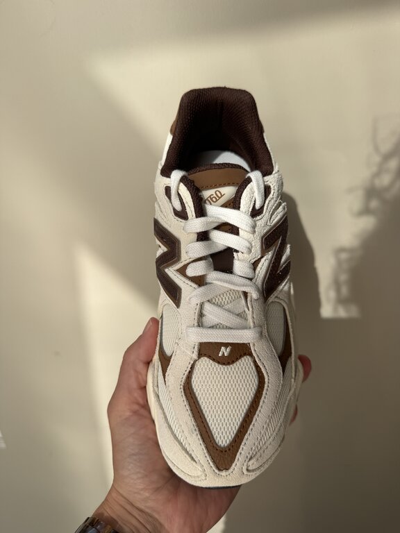 New Balance 9060 teens // breakfast tea