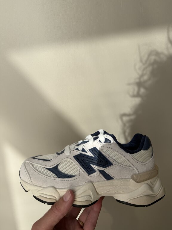 New Balance 9060 kids // nb navy