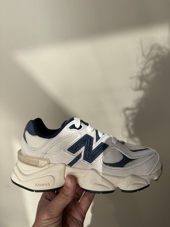 New Balance 9060 kids // nb navy