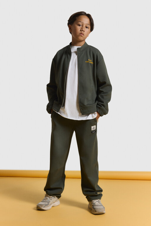 Alix the label interlock barrel pants // army