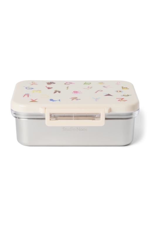 Studio Noos lunch box // alphabet