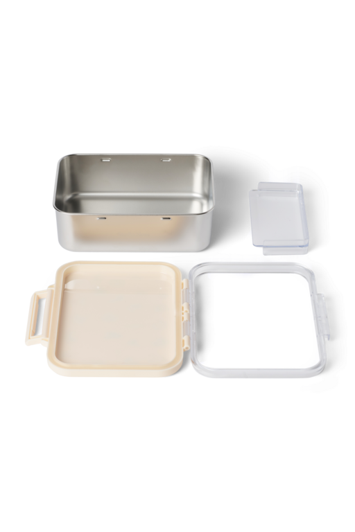 Studio Noos lunch box // alphabet