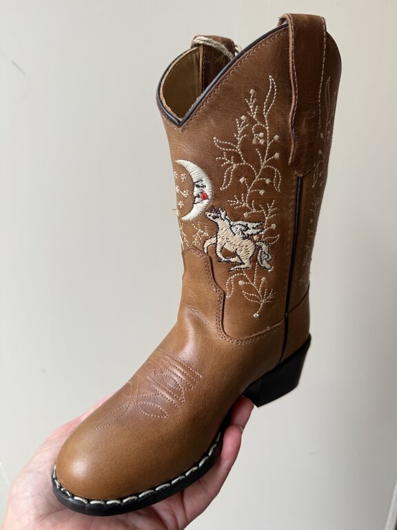 Bootstock boots // unicorn bow boots