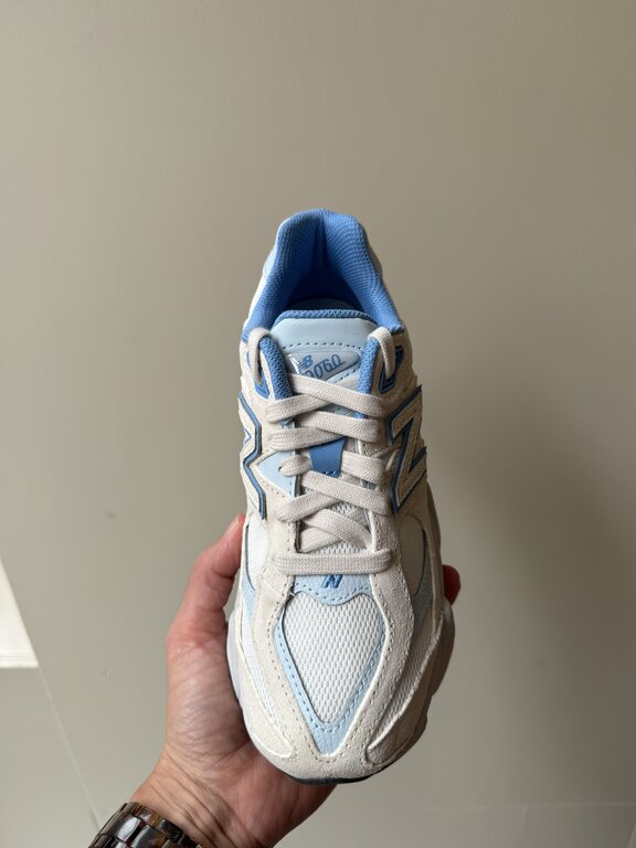 New Balance 9060 teens // analog blue