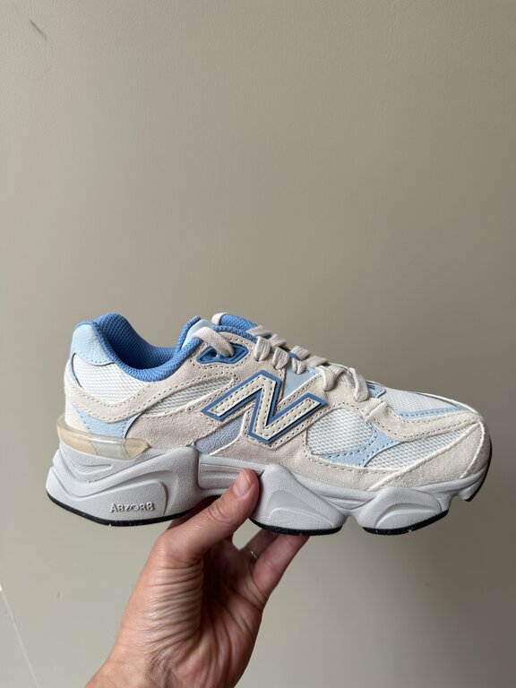 New Balance 9060 teens // analog blue