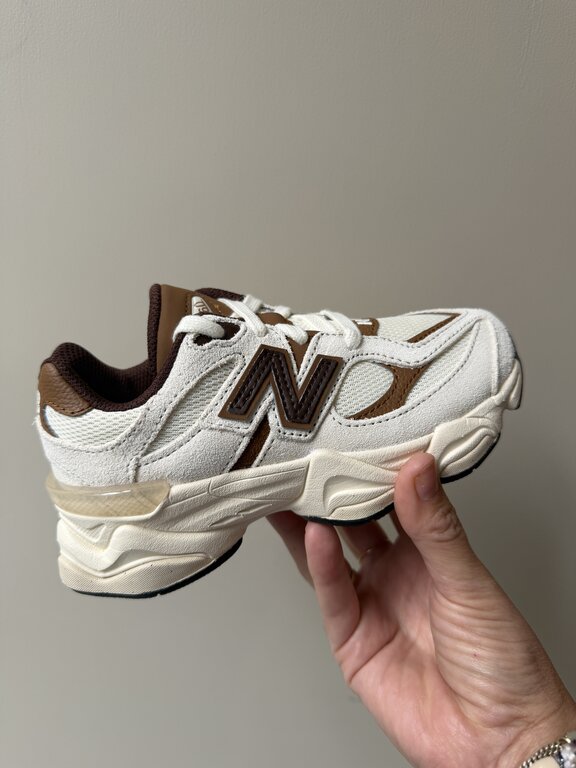 New Balance 9060 kids // breakfast tea