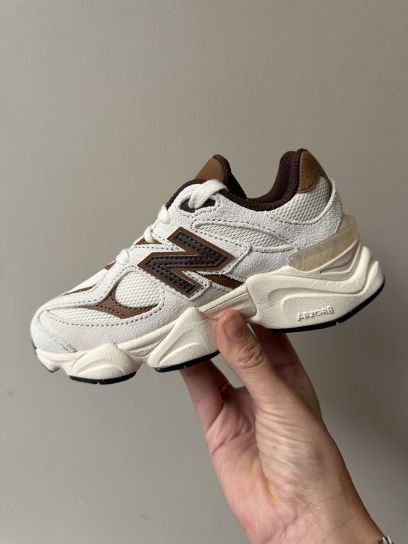 New Balance 9060 kids // breakfast tea