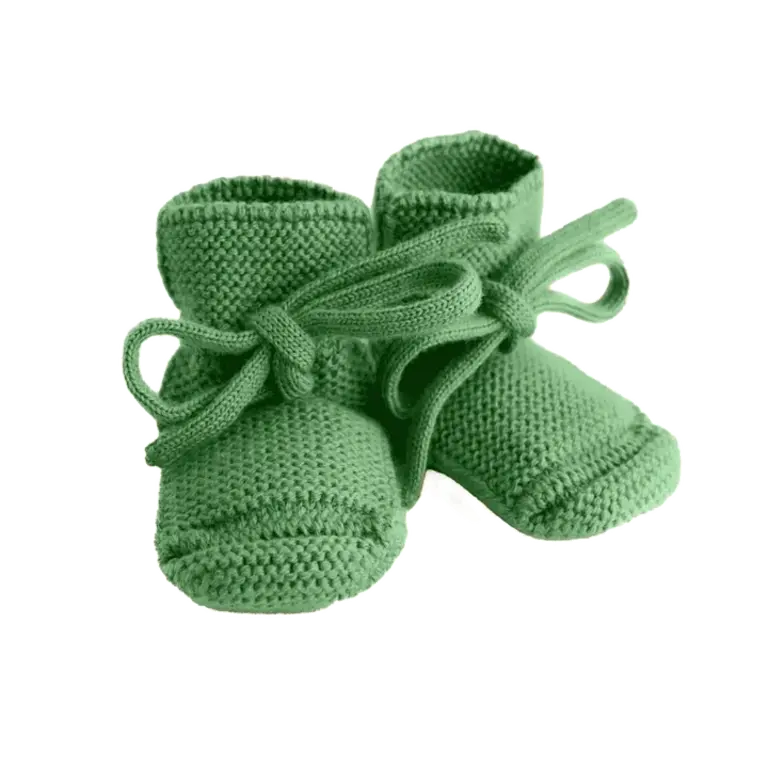 hvid booties // grass
