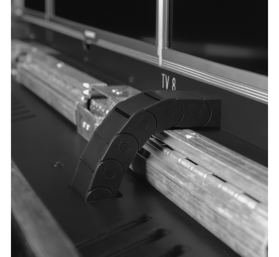 Engineering Case (9×24″)