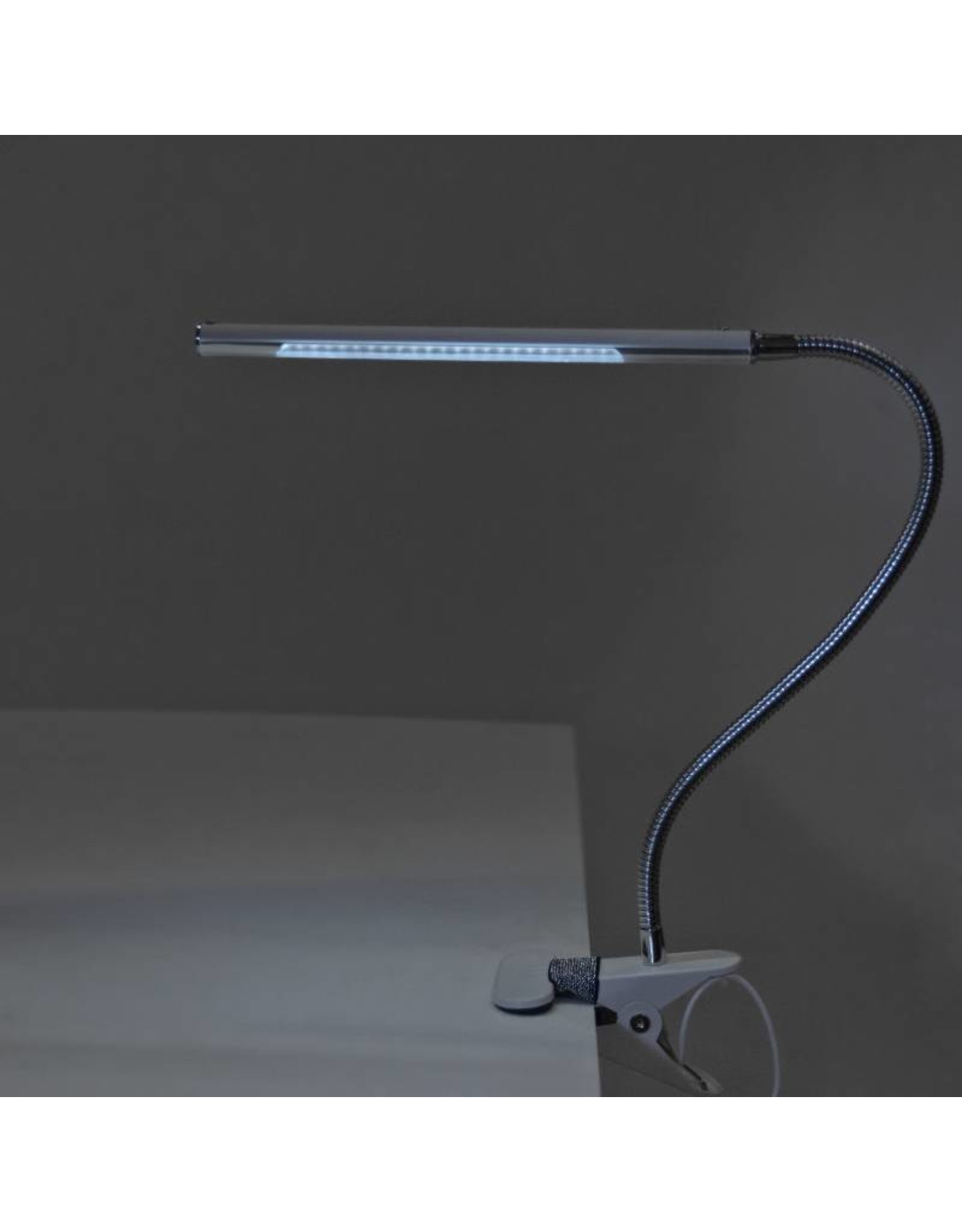 Merkloos LED Tafellamp Wit met een flexibele arm op tafelklem.