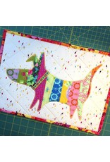 Colourwerx Mini MOD Dog - patroon voor kussen of kleine quilt