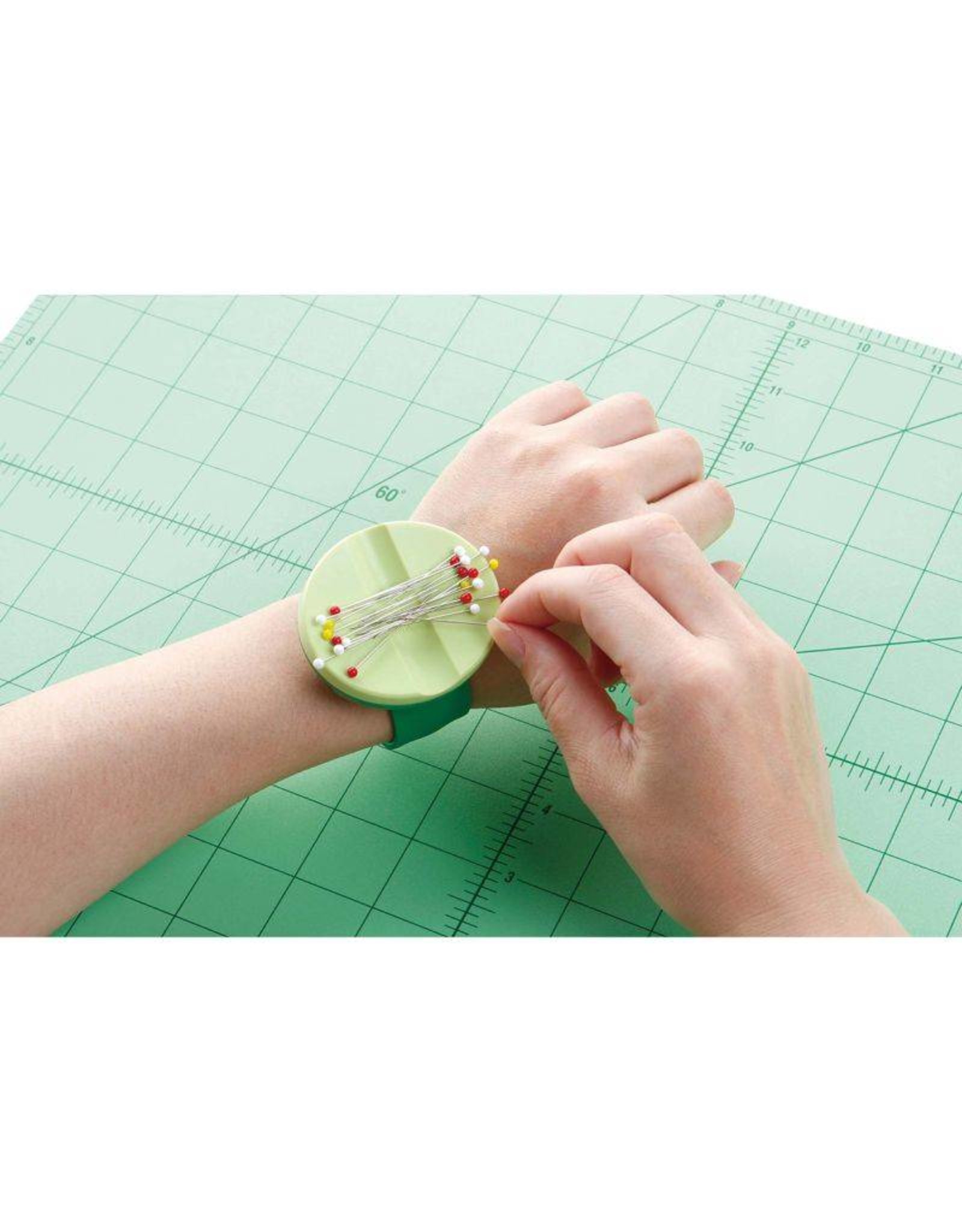 Clover Clover Pin 'n Stow - Magnetic Pincushion Bracelet