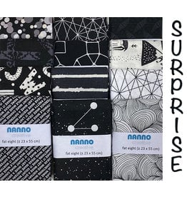 Surprise Bundle Fat Eights - Black & White